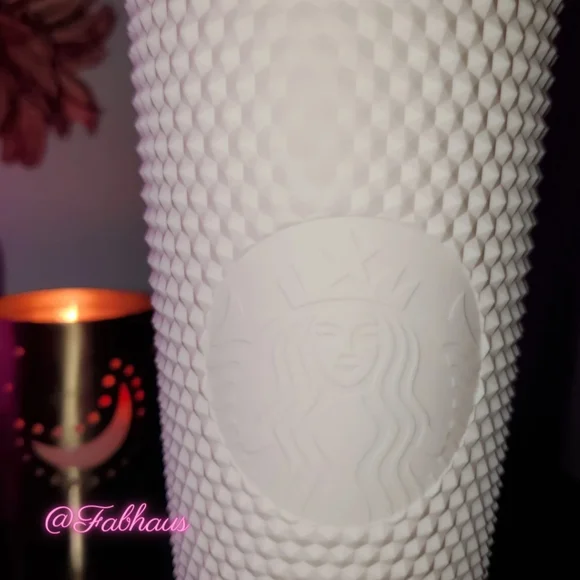 ☁️ Starbucks ☁️ Studded Matte White Venti Cold Tumbler - China Release 2022 - Picture 7 of 9